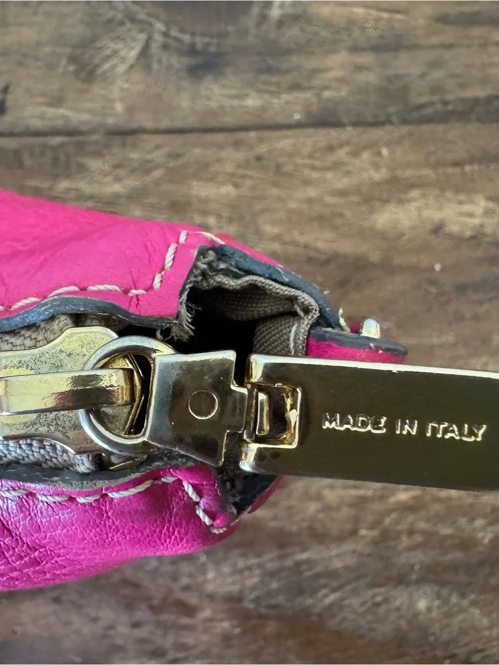 Giulio Savelli genuine leather pink purse, crossbody or wristlet made in Italy